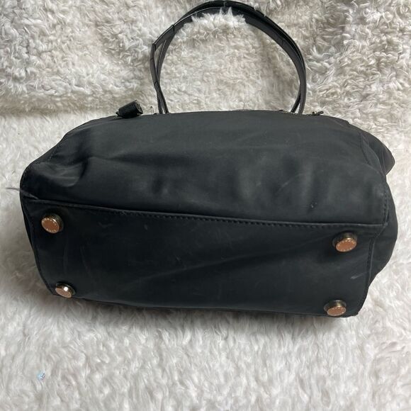 Michael Black Nylon Medium shoulder bag with gold tone hardwares. - Picture 3 of 15